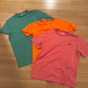 3 men’s Under Armor workout shirts